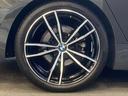 ３シリーズ ３２０ｄ　ｘＤｒｉｖｅツーリング　Ｍスポーツ　ｉｎｄｉｖｉｄｕａｌドラバイトグレー　ｅｎｄ．ｃｃルーフスポイラー　パノラマサンルーフ革シート　パークアシスト＋　コンフォートアクセス　シートヒーター　ＨｉＦｉスピーカー　ウッドトリム　ワイヤレス充電（6枚目）