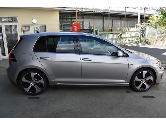 ゴルフGTI ベースグレード ナビゲーション/テレビ/ETC/バックカメラ/クルーズコントロール/パドルシフト/プッシュスタート/ドライブレコーダー/DCC/ブラインドスポット/ステアリングスイッチ(11枚目)