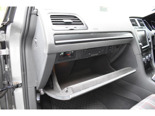 ゴルフGTI ベースグレード ナビゲーション/テレビ/ETC/バックカメラ/クルーズコントロール/パドルシフト/プッシュスタート/ドライブレコーダー/DCC/ブラインドスポット/ステアリングスイッチ(61枚目)