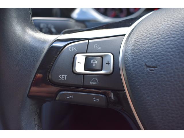 ゴルフ TSIハイライン ナビゲーション/テレビ/ETC/バックカメラ/アダプティブクルーズコントロール/オートエアコン/パドルシフト/ブラインドスポット/プッシュスタート/純正アルミホイール(32枚目)