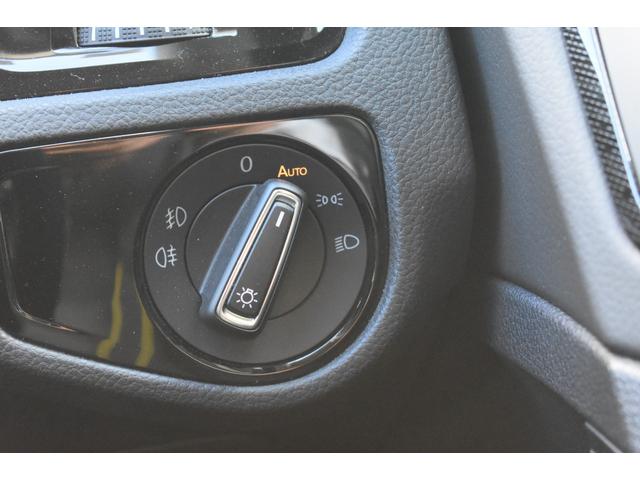 ゴルフ TSIハイライン ナビゲーション/テレビ/ETC/バックカメラ/アダプティブクルーズコントロール/オートエアコン/パドルシフト/ブラインドスポット/プッシュスタート/純正アルミホイール(38枚目)