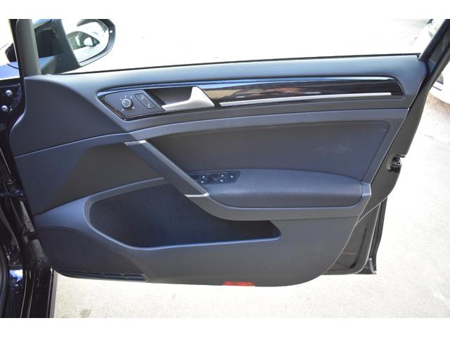 ゴルフ TSIハイライン ナビゲーション/テレビ/ETC/バックカメラ/アダプティブクルーズコントロール/オートエアコン/パドルシフト/ブラインドスポット/プッシュスタート/純正アルミホイール(41枚目)