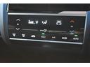 １３Ｇ・Ｆ　ナビゲーション／テレビ／ＥＴＣ／バックカメラ／ホンダセンシング／プッシュスタート／オートエアコン／ステアリングスイッチ（21枚目）