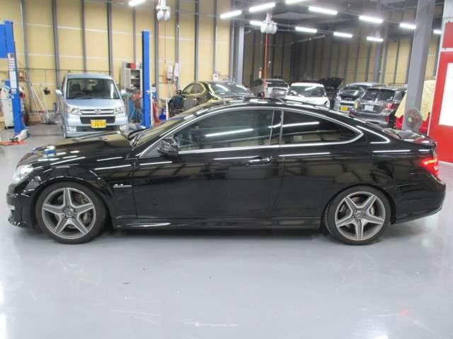 C63 AMGクーペ サンルーフ 革シート(5枚目)
