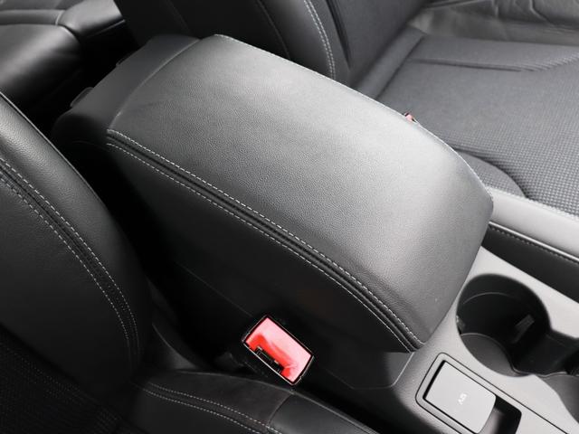 2.0TFSIクワトロ211PS Sラインパッケージ 1オーナー禁煙 Sライン専用スポーツシート スポーツサス ステアリングホイール 純正ナビ バックカメラ 前後センサー スマートキー(57枚目)
