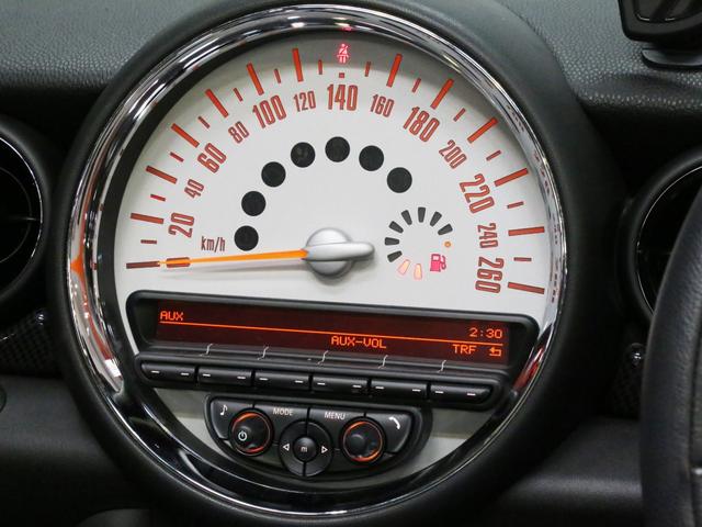 クーパーS コンバーチブル 禁煙車 ディーラー記録簿 スペアキー ブラックインナーヘッドライト 17インチアルミ リアセンサー クロームラインインテリア&エクステリア ETC(10枚目)
