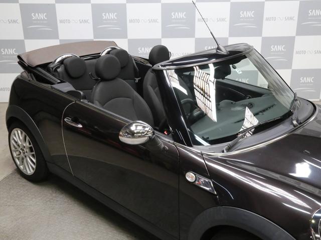 クーパーS コンバーチブル 禁煙車 ディーラー記録簿 スペアキー ブラックインナーヘッドライト 17インチアルミ リアセンサー クロームラインインテリア&エクステリア ETC(24枚目)