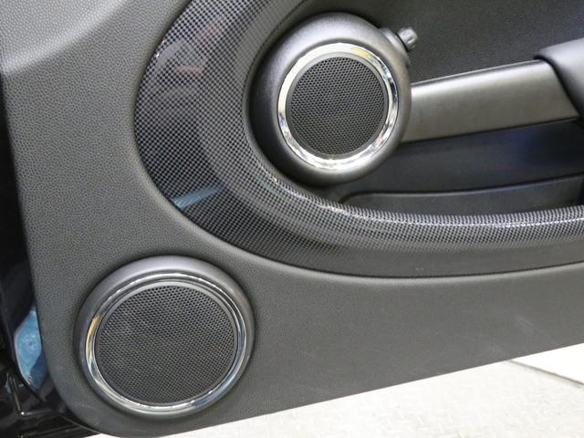 クーパーS コンバーチブル 禁煙車 ディーラー記録簿 スペアキー ブラックインナーヘッドライト 17インチアルミ リアセンサー クロームラインインテリア&エクステリア ETC(66枚目)