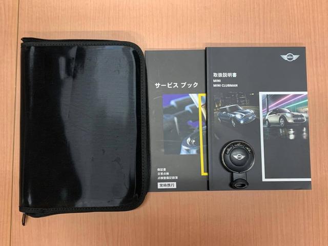 クーパーS 禁煙 パドルシフト クロームラインエクステリア 純正OP17インチAW キセノンライト アームレスト ETC アディショナルライト ディーラー記録簿 スペアキー(2枚目)