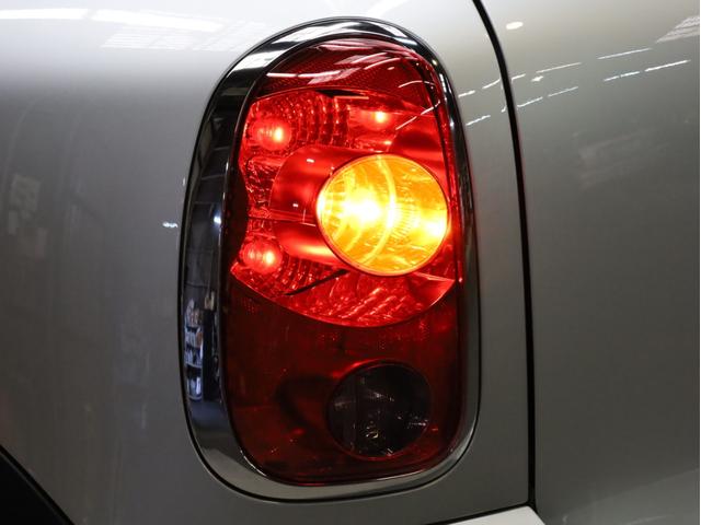 クーパーS クロスオーバー 禁煙車 バイキセノンヘッドライト 18インチアルミホイール 2本出しマフラー リアコーナーセンサー(59枚目)