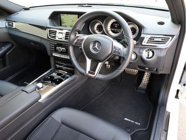 E250 ステーションワゴン アバンギャルド 1オーナー禁煙 ディーラー記録簿 純正ナビ フルセグTV Bカメラ ステアリングアシスト付きアダプティブクルーズコントロール AMG18AW AMG18インチホイール 大型ブレーキ 電動リアゲート(15枚目)