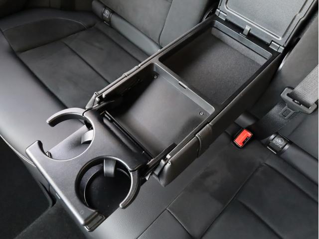 E250 ステーションワゴン アバンギャルド 1オーナー禁煙 ディーラー記録簿 純正ナビ フルセグTV Bカメラ ステアリングアシスト付きアダプティブクルーズコントロール AMG18AW AMG18インチホイール 大型ブレーキ 電動リアゲート(65枚目)