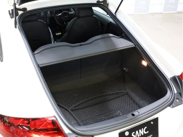 2.0TFSI クワトロ 禁煙 Sライン専用バンパー 記録簿 18AW 専用ハーフレザーシート フルセグTV 純正HDDナビ バイキセノンライト リアセンサー(18枚目)