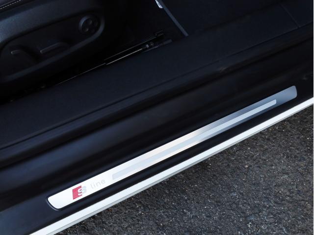 2.0TFSI クワトロ 禁煙 Sライン専用バンパー 記録簿 18AW 専用ハーフレザーシート フルセグTV 純正HDDナビ バイキセノンライト リアセンサー(24枚目)