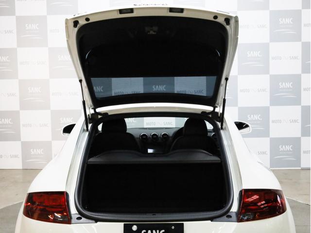 2.0TFSI クワトロ 禁煙 Sライン専用バンパー 記録簿 18AW 専用ハーフレザーシート フルセグTV 純正HDDナビ バイキセノンライト リアセンサー(70枚目)