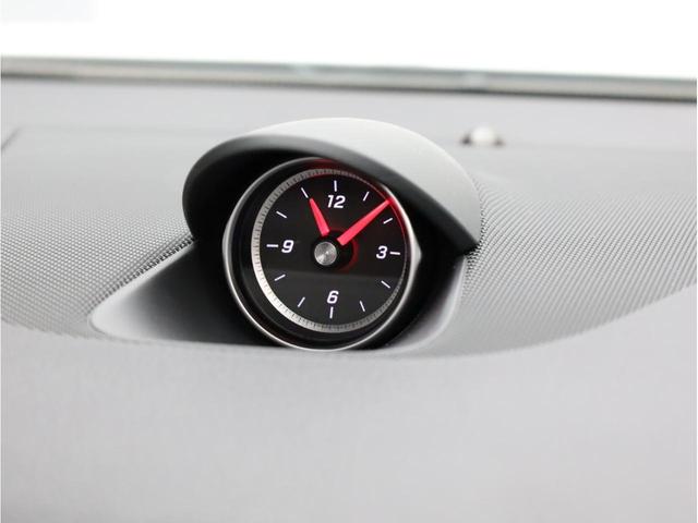 SLC180 スポーツ レッドアートエディション 禁煙ワンオーナー ディーラー記録簿 期間限定受注車 アダプティブクルコン 衝突被害軽減ブレーキ レーンキープ 専用革シート エアスカーフ 専用エアロ 専用18AW 純正ナビTV バックカメラ(30枚目)