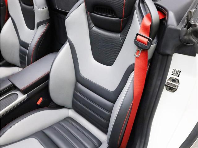 SLC180 スポーツ レッドアートエディション 禁煙ワンオーナー ディーラー記録簿 期間限定受注車 アダプティブクルコン 衝突被害軽減ブレーキ レーンキープ 専用革シート エアスカーフ 専用エアロ 専用18AW 純正ナビTV バックカメラ(54枚目)