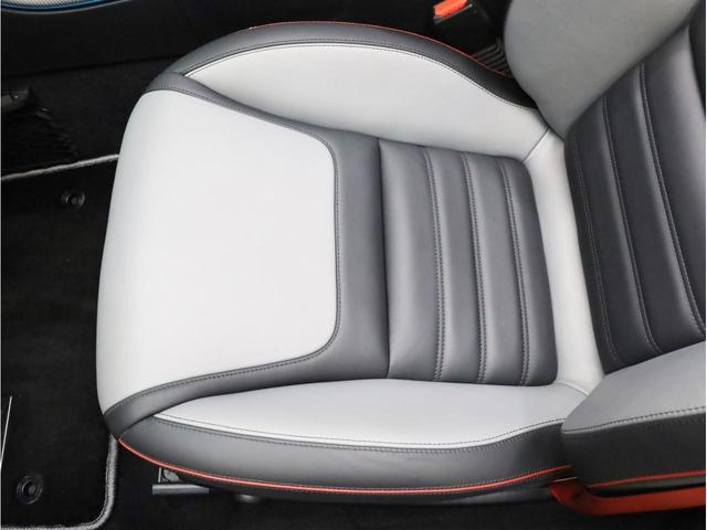 SLC180 スポーツ レッドアートエディション 禁煙ワンオーナー ディーラー記録簿 期間限定受注車 アダプティブクルコン 衝突被害軽減ブレーキ レーンキープ 専用革シート エアスカーフ 専用エアロ 専用18AW 純正ナビTV バックカメラ(56枚目)