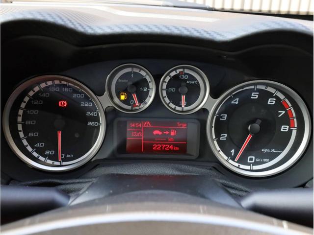 1.4ターボスポーツ Tベルト&WP交換済み 禁煙 ポルトローナフラウ製レッドレザーシート シートヒーター 大型ブレーキキャリパー 6速MT オーバーブースト機構 キセノンヘッドライト(15枚目)