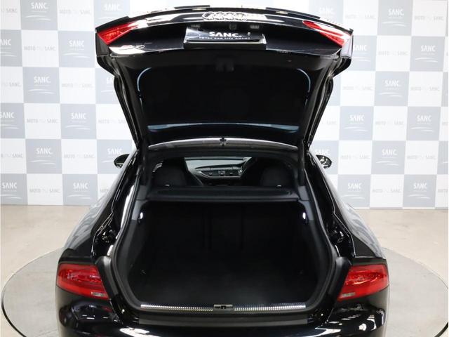 ベースグレード 黒革 カーボンインパネ ナイトビジョンアシスト アウディドライブセレクト アダプティブクルーズコントロール 20インチアルミホイール LEDヘッドライト 前後カメラ エアサス 大型ブレーキキャリパー(72枚目)
