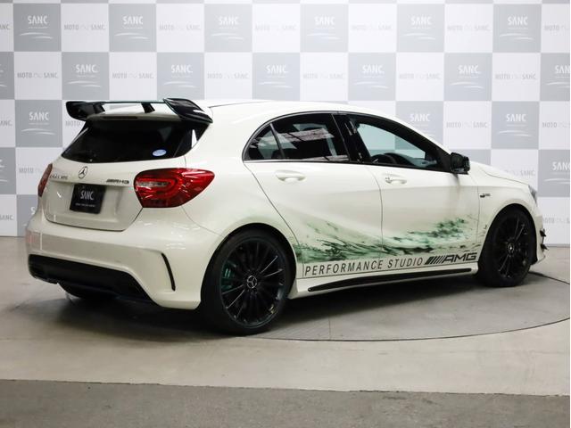A45AMG4マチックペトロナスグリーンエディション 禁煙 30台限定車 専用エアロ 19AW 大径ブレーキ 専用内装 アルカンタラステアリングホイール AMGスポーツシート 大型シフトパドル 純正ナビTV アダプティブクルーズコントロール バックカメラ(7枚目)