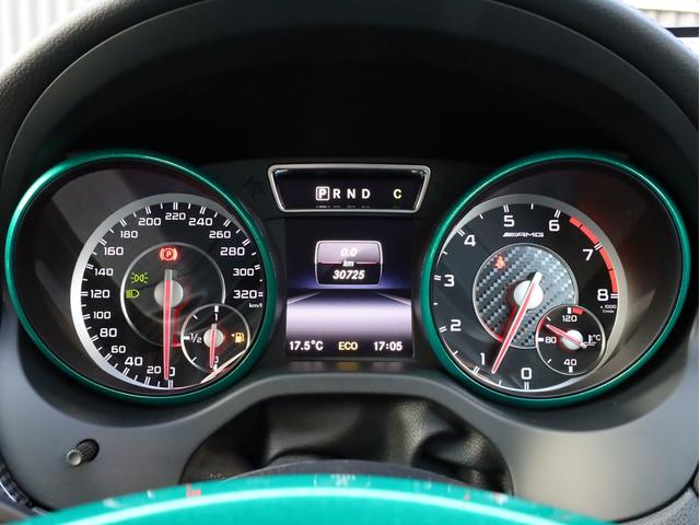 A45AMG4マチックペトロナスグリーンエディション 禁煙 30台限定車 専用エアロ 19AW 大径ブレーキ 専用内装 アルカンタラステアリングホイール AMGスポーツシート 大型シフトパドル 純正ナビTV アダプティブクルーズコントロール バックカメラ(15枚目)