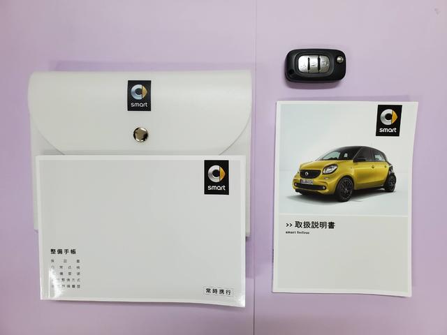 BRABUS エクスクルーシブ 禁煙 ブルーレイ再生可能ストラーダ製9インチナビ ブルーレイ再生 DVD再生 フルセグTV USB入力端子 Bluetooth SDカード対応 バックカメラ LEDヘッドライトバルブ(2枚目)