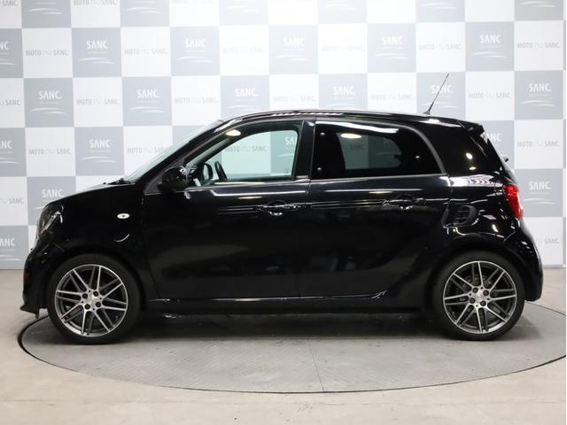 BRABUS エクスクルーシブ 禁煙 ブルーレイ再生可能ストラーダ製9インチナビ ブルーレイ再生 DVD再生 フルセグTV USB入力端子 Bluetooth SDカード対応 バックカメラ LEDヘッドライトバルブ(7枚目)