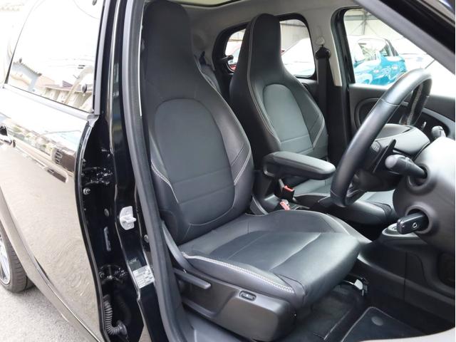 BRABUS エクスクルーシブ 禁煙 ブルーレイ再生可能ストラーダ製9インチナビ ブルーレイ再生 DVD再生 フルセグTV USB入力端子 Bluetooth SDカード対応 バックカメラ LEDヘッドライトバルブ(13枚目)