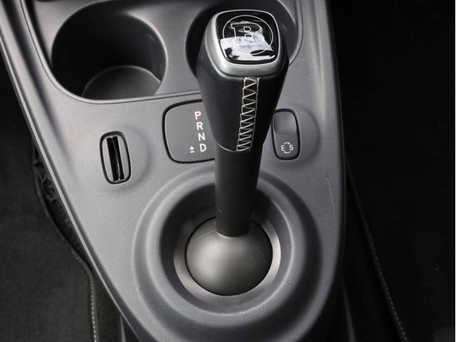 BRABUS エクスクルーシブ 禁煙 ブルーレイ再生可能ストラーダ製9インチナビ ブルーレイ再生 DVD再生 フルセグTV USB入力端子 Bluetooth SDカード対応 バックカメラ LEDヘッドライトバルブ(40枚目)