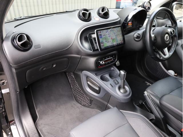 BRABUS エクスクルーシブ 禁煙 ブルーレイ再生可能ストラーダ製9インチナビ ブルーレイ再生 DVD再生 フルセグTV USB入力端子 Bluetooth SDカード対応 バックカメラ LEDヘッドライトバルブ(48枚目)