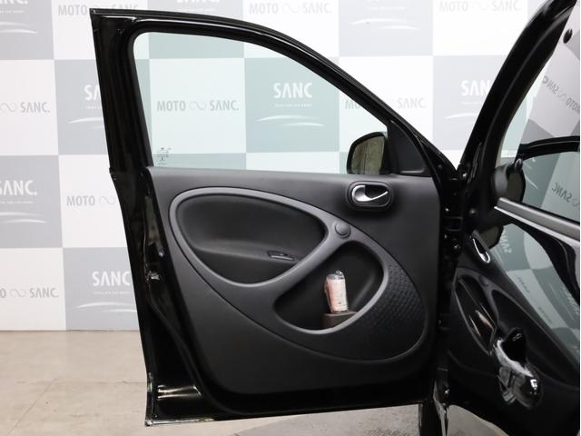 BRABUS エクスクルーシブ 禁煙 ブルーレイ再生可能ストラーダ製9インチナビ ブルーレイ再生 DVD再生 フルセグTV USB入力端子 Bluetooth SDカード対応 バックカメラ LEDヘッドライトバルブ(73枚目)