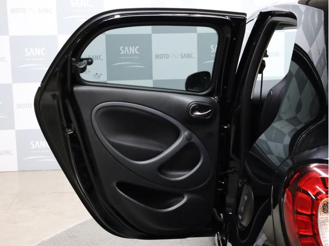 BRABUS エクスクルーシブ 禁煙 ブルーレイ再生可能ストラーダ製9インチナビ ブルーレイ再生 DVD再生 フルセグTV USB入力端子 Bluetooth SDカード対応 バックカメラ LEDヘッドライトバルブ(74枚目)