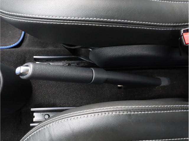 ゴルディーニ ルノー・スポール 禁煙 ディーラー記録簿 スペアキー 専用フロアマット OZレーシング16インチAW バイキセノンヘッドライト サイドバイザー アルミフットレスト ETC シャシースポール 左ハンドル(41枚目)
