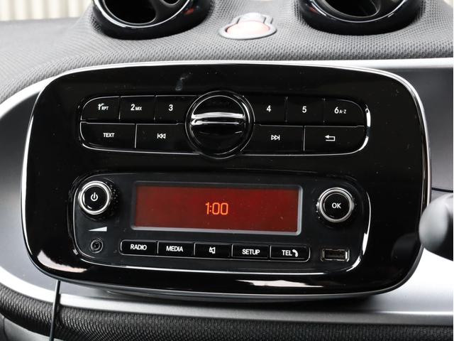 BRABUS スポーツ 禁煙 パナソニック製ナビ ワンセグTV LEDヘッドライト ETC 17アルミ Rセンサー 車線逸脱警告 接近警告 ガラスルーフ 黒革シート シートヒーター キーレス アイドルストップ グー鑑定5点(13枚目)