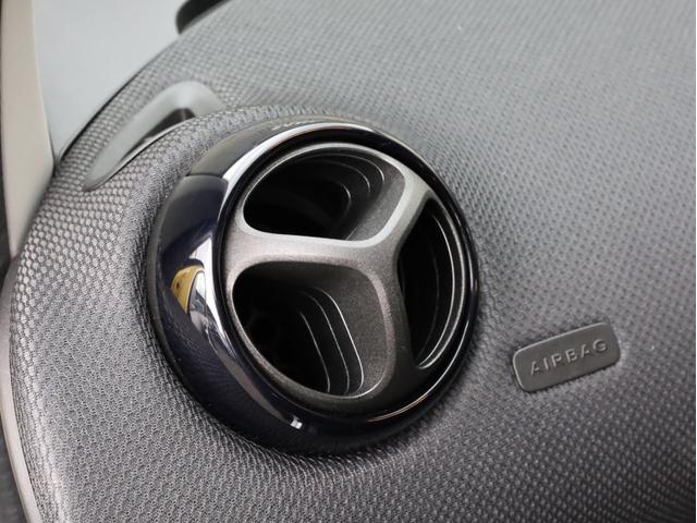 BRABUS スポーツ 禁煙 パナソニック製ナビ ワンセグTV LEDヘッドライト ETC 17アルミ Rセンサー 車線逸脱警告 接近警告 ガラスルーフ 黒革シート シートヒーター キーレス アイドルストップ グー鑑定5点(52枚目)
