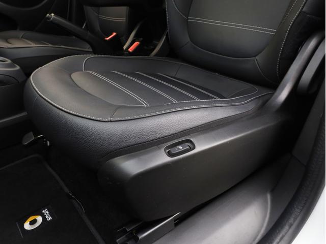 ターボ 禁煙 ディーラー点検記録簿 新車保証書 スペアキー ドラレコ 純正スマホホルダー ガラスルーフ 黒革シート シートヒーター USB入力端子 Bluetooth キーレス アルミペダル 16インチアルミ(53枚目)