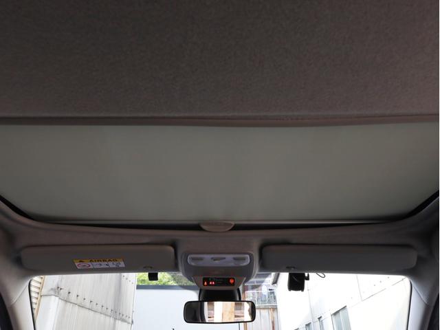 ターボ 禁煙 ディーラー点検記録簿 新車保証書 スペアキー ドラレコ 純正スマホホルダー ガラスルーフ 黒革シート シートヒーター USB入力端子 Bluetooth キーレス アルミペダル 16インチアルミ(69枚目)