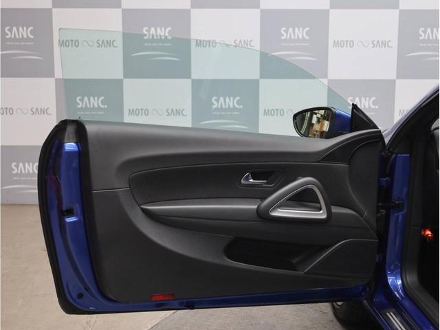 TSI 禁煙 ターボ・SCツインチャージャーエンジン 純正HDDナビ フルセグTV DVD再生 Bluetooth SDカード対応 USB入力端子 ハーフレザーシート 17AW ディーラー記録簿 スペアキー(65枚目)