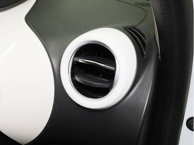 トゥインゴ インテンス　禁煙　５速ＭＴ　ハーフレザーシート　シートヒーター　ボディ同色サイドモール　バックカメラ　Ａｐｐｌｅ　ＣａｒＰｌａｙ　Ａｎｄｒｏｉｄ　Ａｕｔｏ　サブウーハー　カロッツェリア前後ドラレコ　１６インチＡＷ（42枚目）