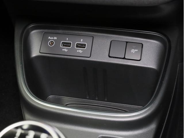 トゥインゴ インテンス　禁煙　５速ＭＴ　ハーフレザーシート　シートヒーター　ボディ同色サイドモール　バックカメラ　Ａｐｐｌｅ　ＣａｒＰｌａｙ　Ａｎｄｒｏｉｄ　Ａｕｔｏ　サブウーハー　カロッツェリア前後ドラレコ　１６インチＡＷ（46枚目）