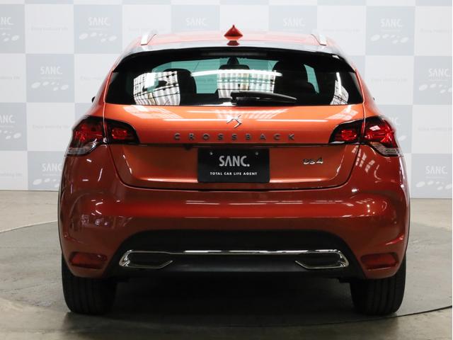 ＤＳ４ クロスバック　禁煙　純正ナビ　Ｂｌｕｅｔｏｏｔｈ　ＤＶＤ再生　フルセグＴＶ　ハーフレザースポーツシート　バックカメラ　前後コーナーセンサー　ゼニスウインドウ　ＬＥＤポジションライト　アイシンＡＷ製トルコン式６速ＡＴ（33枚目）