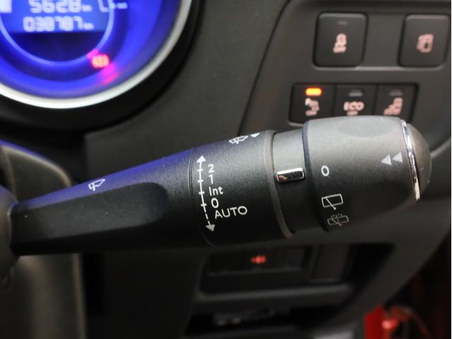 ＤＳ４ クロスバック　禁煙　純正ナビ　Ｂｌｕｅｔｏｏｔｈ　ＤＶＤ再生　フルセグＴＶ　ハーフレザースポーツシート　バックカメラ　前後コーナーセンサー　ゼニスウインドウ　ＬＥＤポジションライト　アイシンＡＷ製トルコン式６速ＡＴ（44枚目）