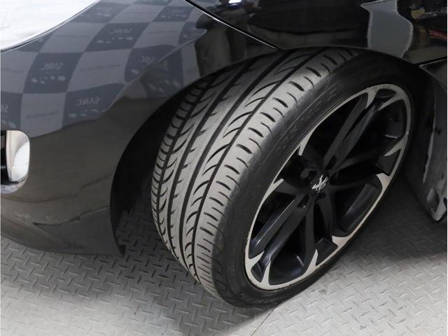 ＲＣＺ カーボンルーフ・パック　禁煙　カーボンルーフ　１９インチＡＷ　カロッツェリアナビＴＶ　ＤＶＤ　バックカメラ　前後コーナーセンサー　ナッパレザーシート　運転席メモリー付きパワーシート　シートヒーター　コムテック製ドラレコ（26枚目）
