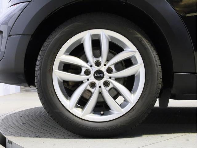 ＭＩＮＩ クーパーＳ　クロスオーバー　禁煙車　ナビゲーション　ワンセグＴＶ　前後タイプドライブレコーダー　バイキセノンライト　フロントリアフォグライト　フルオートエアコン　ＥＴＣ　ボンネットストライプ　純正１７インチアルミホイール（19枚目）