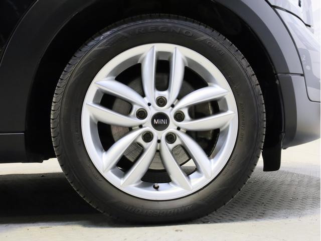 ＭＩＮＩ クーパーＳ　クロスオーバー　禁煙車　ナビゲーション　ワンセグＴＶ　前後タイプドライブレコーダー　バイキセノンライト　フロントリアフォグライト　フルオートエアコン　ＥＴＣ　ボンネットストライプ　純正１７インチアルミホイール（22枚目）