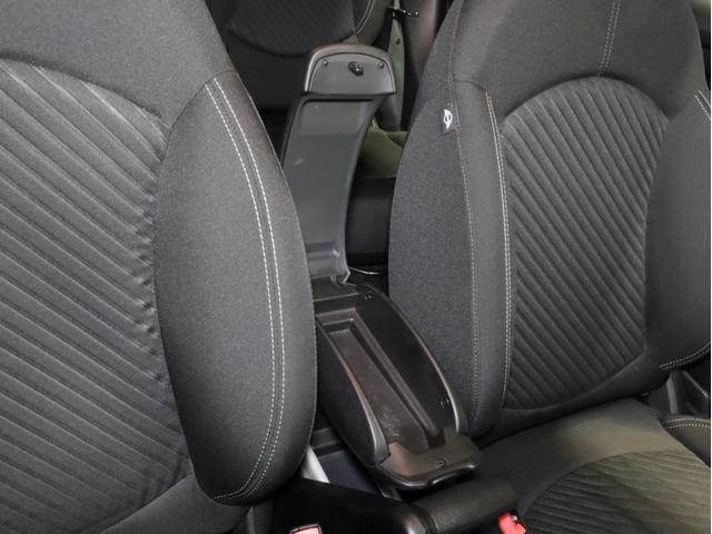 ＭＩＮＩ クーパーＳ　クロスオーバー　禁煙車　ナビゲーション　ワンセグＴＶ　前後タイプドライブレコーダー　バイキセノンライト　フロントリアフォグライト　フルオートエアコン　ＥＴＣ　ボンネットストライプ　純正１７インチアルミホイール（45枚目）