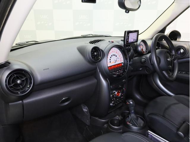 ＭＩＮＩ クーパーＳ　クロスオーバー　禁煙車　ナビゲーション　ワンセグＴＶ　前後タイプドライブレコーダー　バイキセノンライト　フロントリアフォグライト　フルオートエアコン　ＥＴＣ　ボンネットストライプ　純正１７インチアルミホイール（51枚目）
