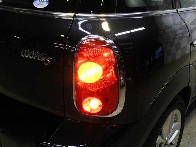 ＭＩＮＩ クーパーＳ　クロスオーバー　禁煙車　ナビゲーション　ワンセグＴＶ　前後タイプドライブレコーダー　バイキセノンライト　フロントリアフォグライト　フルオートエアコン　ＥＴＣ　ボンネットストライプ　純正１７インチアルミホイール（71枚目）