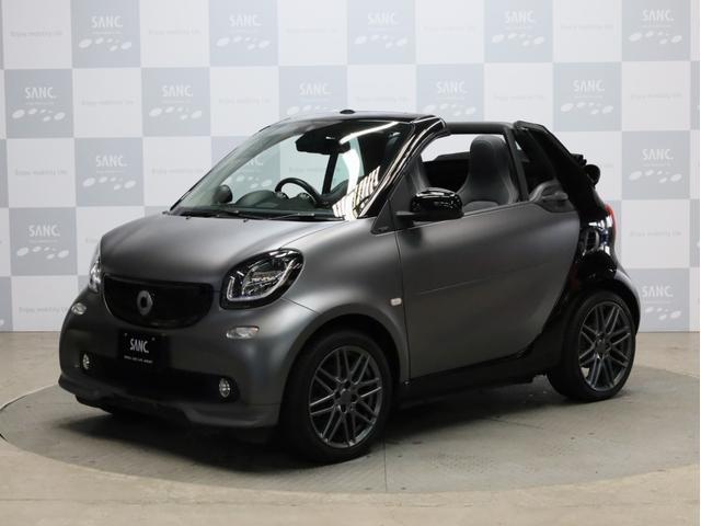 スマートフォーツーカブリオ ＢＲＡＢＵＳ　スポーツ　禁煙　黒革シート　シートヒーター　バックカメラ　車両近接・車線逸脱警告　リアコーナーセンサー　ＵＳＢ入力端子　Ｂｌｕｅｔｏｏｔｈ　ブラバス製シフトノブ　ブラバス製サイドブレーキレバー　ブラバス製ＡＷ（29枚目）